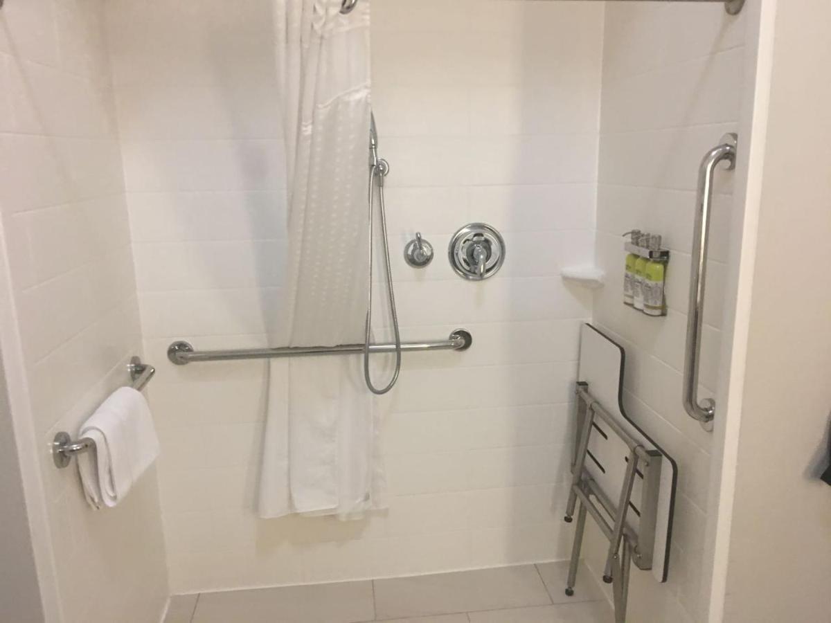 Express & - South By Ihg Brenham
