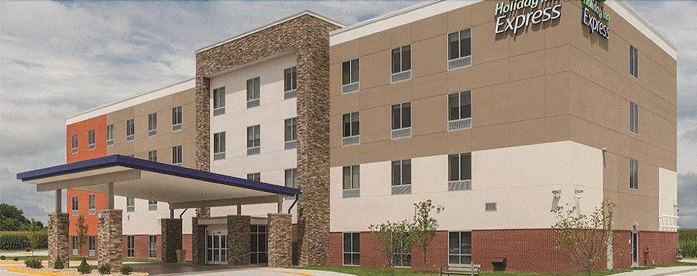 Express & - South By Ihg Brenham
